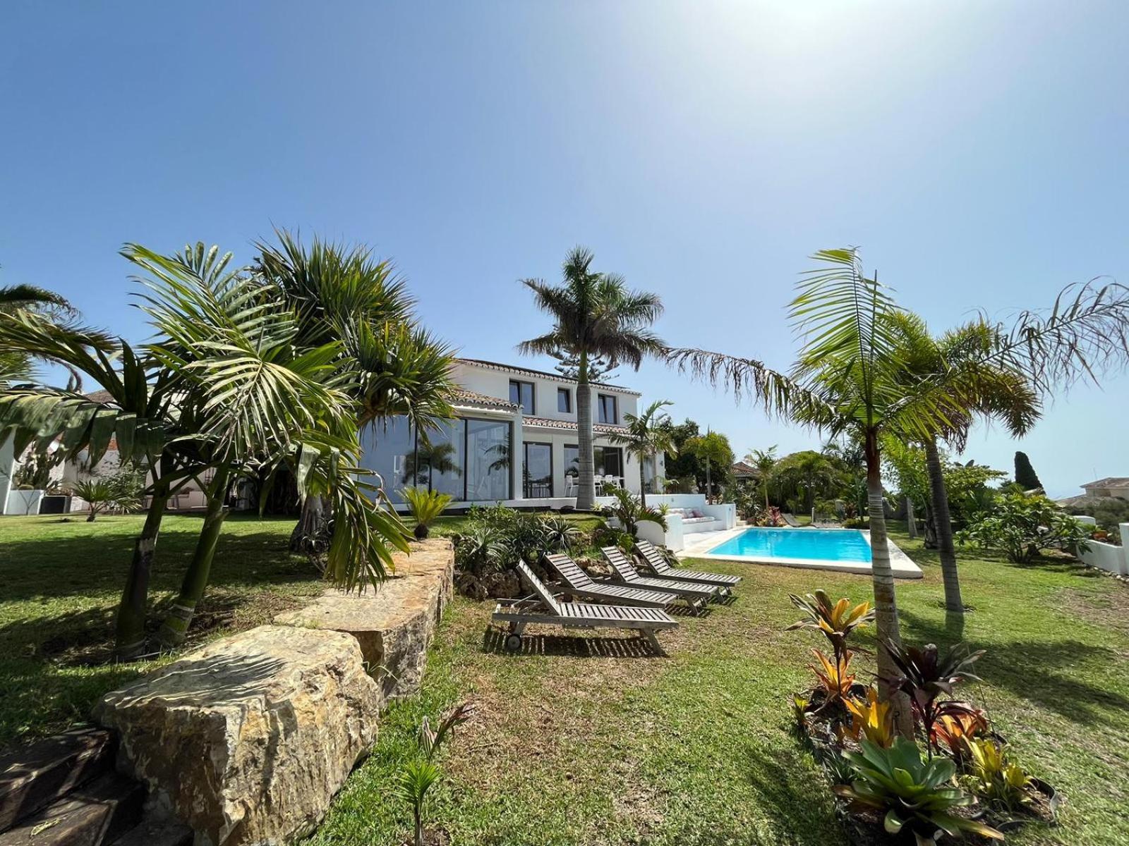 Bed & Breakfast In Villa Eden Palm เบนัลมาเดนา ภายนอก รูปภาพ